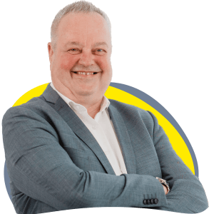 Porträt von Peter Mennel, Vertriebsleitung der maxXse Versicherungsmakler Nürnberg.